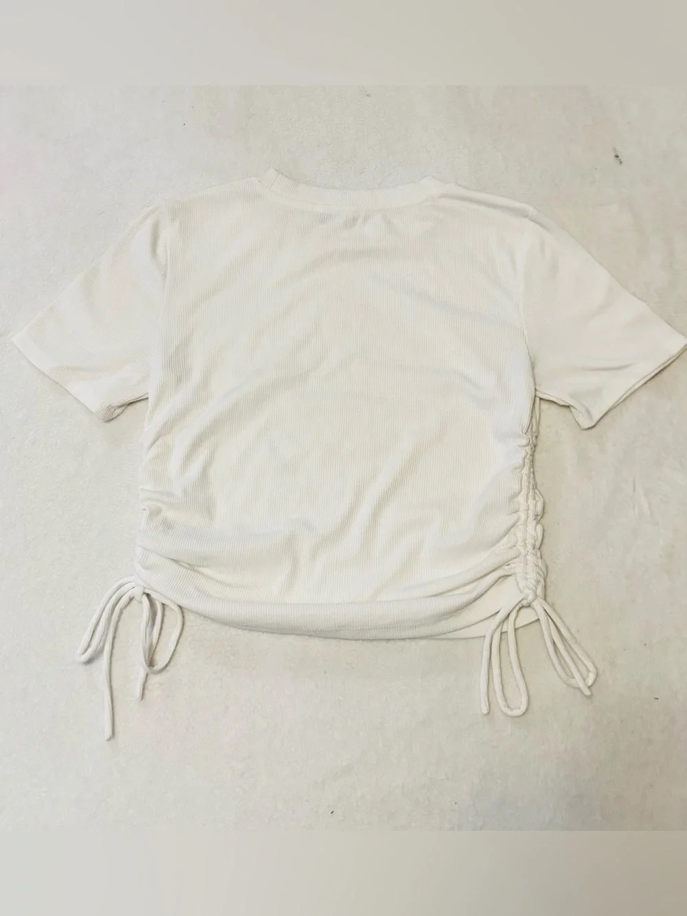 ZARA Cream Ribbed Short Sleeve Top with Side Tie Ruching Size Large EUC - Picture 2 of 6